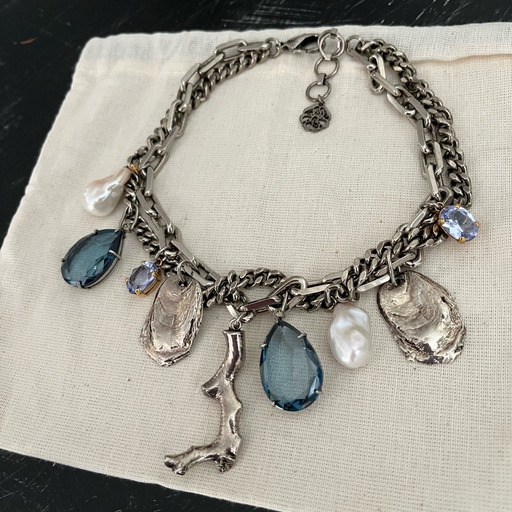 Alexander McQueen Coral Charm Chain
Choker Necklace - Picture 8 of 14